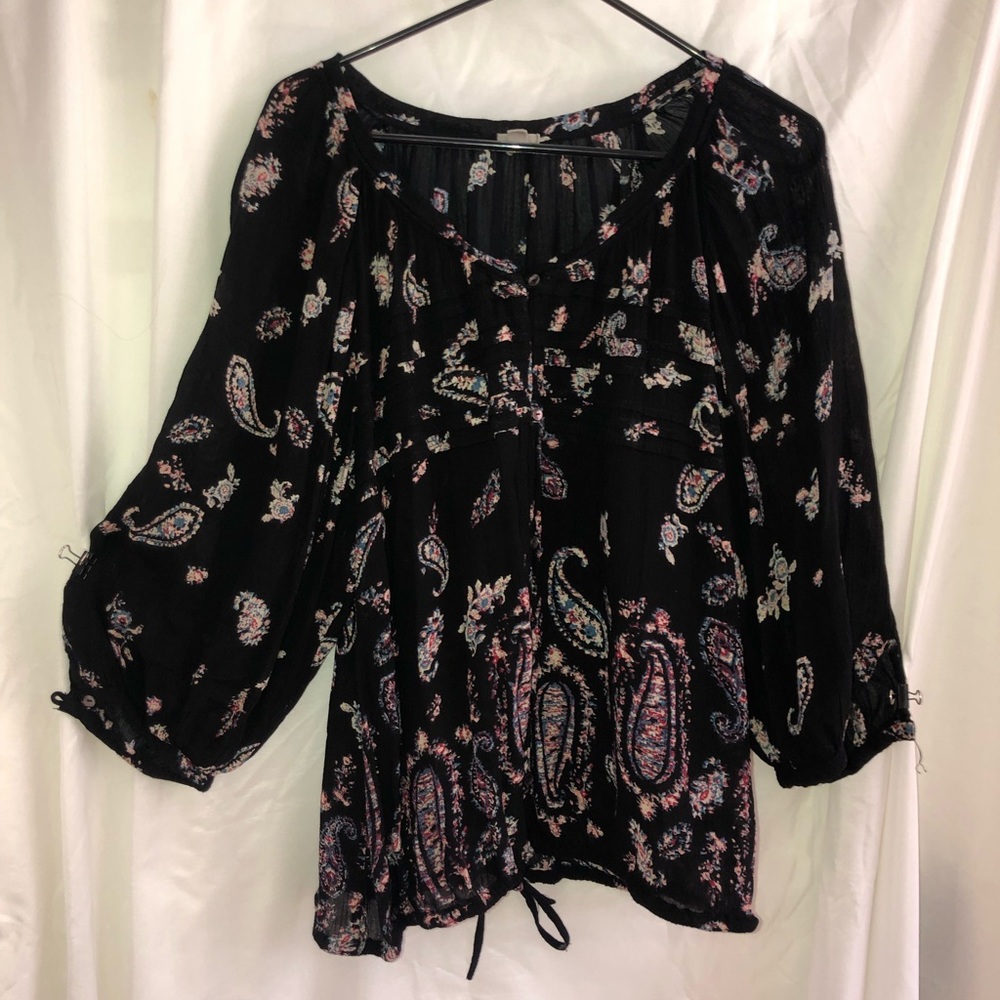 PATTERNED PUFFY BUTTON UP